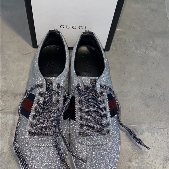 Gucci Bambi Web Sneakers - Picture 5 of 11